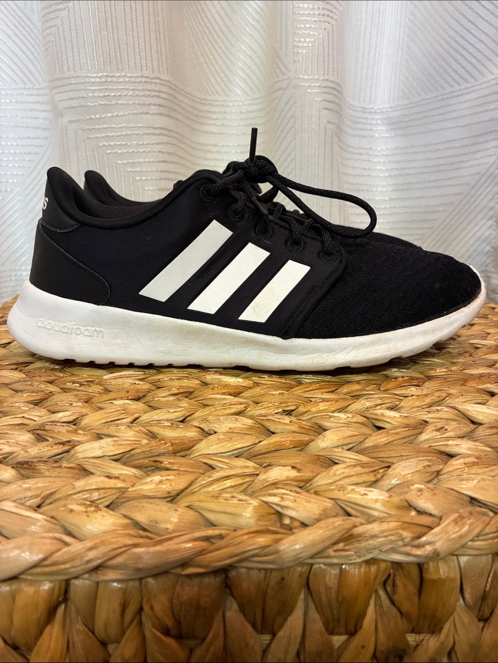 Adidas QT Racer 2.0 black white running sneakers women’s 8